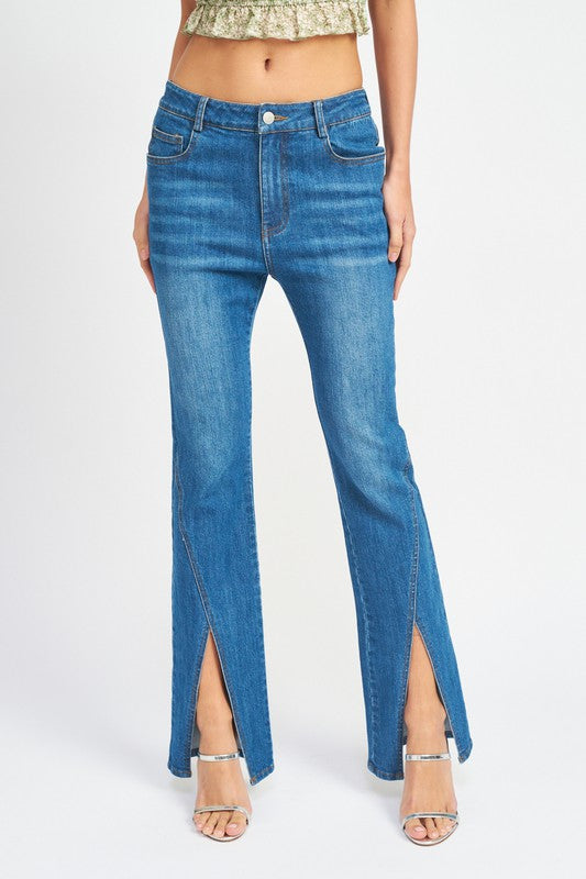 #FeelinAlive - Flared Jeans With Slits